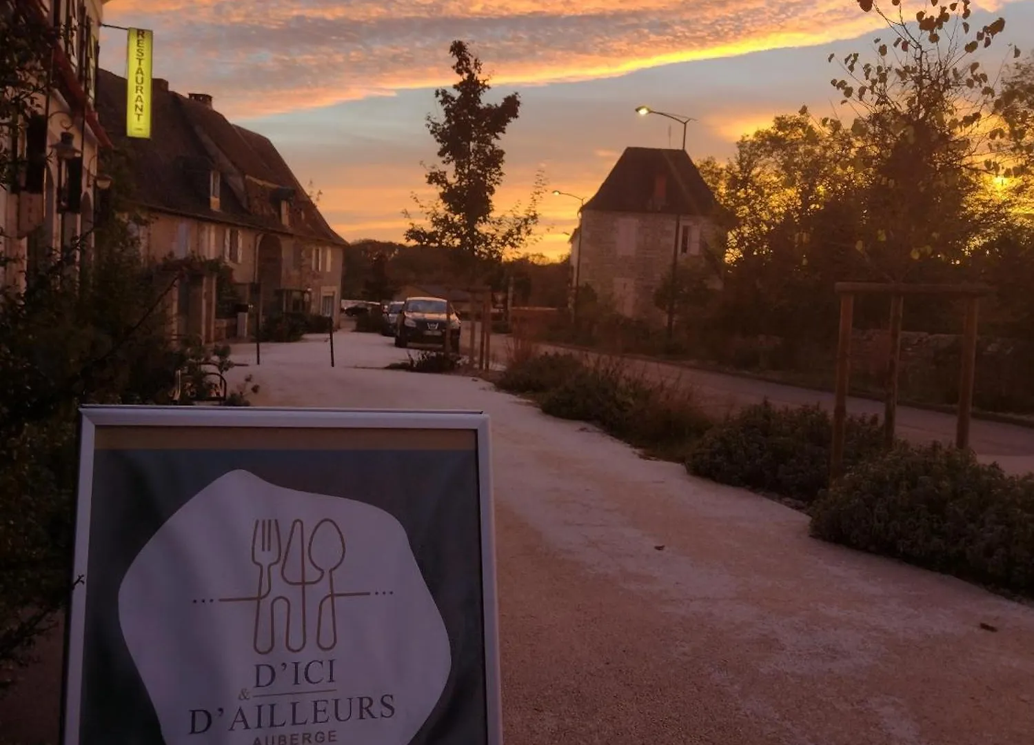 Gasthof Auberge D'Ici Et D'Ailleurs