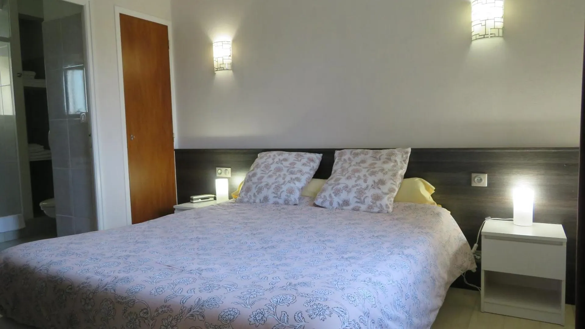 Auberge D'Ici Et D'Ailleurs Cressensac-Sarrazac Πανσιόν